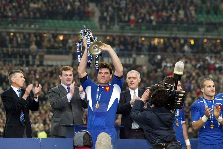 Fabien Pelous était le capitaine du XV de France lors du Grand Chelem en 2004.