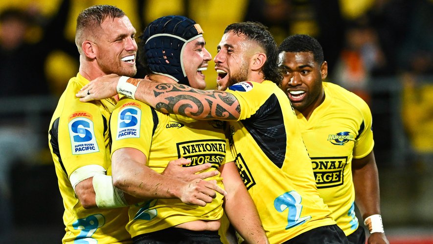 Hurricanes Rugby 11 Super Rugby - Défaite de gala pour les Crusaders, les Hurricanes ...