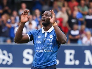 Top 14 – "C’est que de la joie !" : l’émotion de Christian Ambadiang (Castres) après son essai victorieux face au Racing