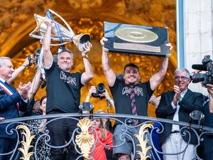 Top 14 – Antoine Dupont, Toulouse et les champions olympiques fêtés et acclamés à l’Olympia