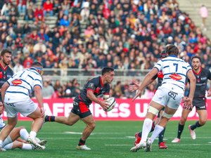 Top 14 - Lyon s'en sort face à Castres après un match complètement fou !