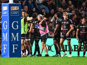 Top 14 – David Mélé donne des nouvelles de Romain Ntamack : "Il a senti quelque chose dans le mollet"