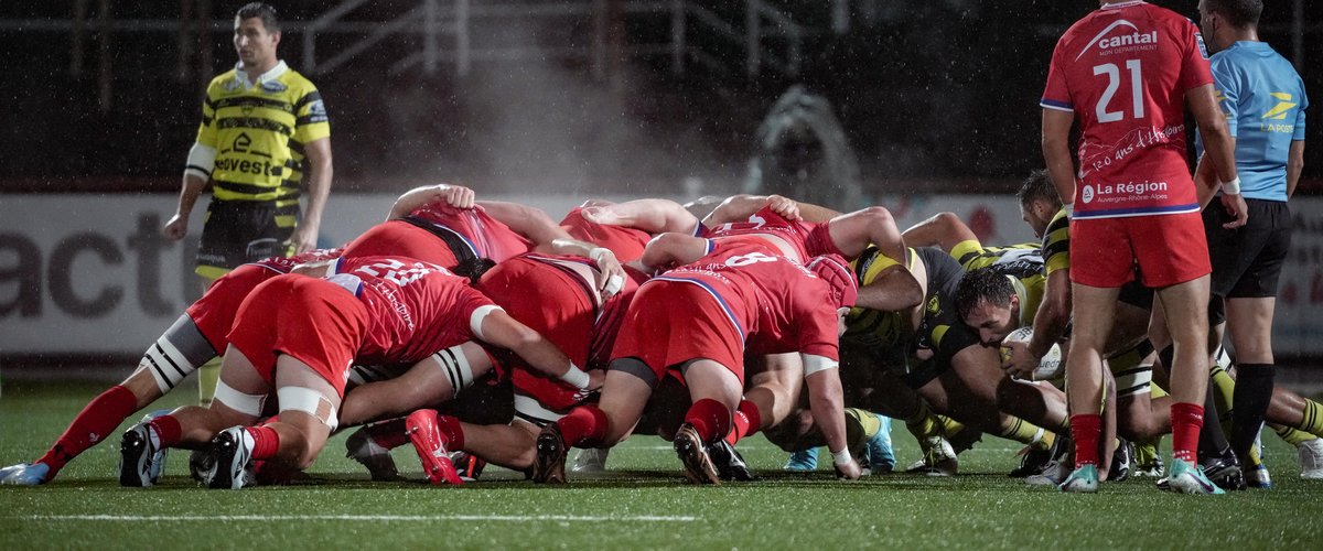 Video. Pro D2 – L’impressionnante poussée d’Aurillac en mêlée face à Oyonnax