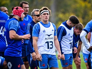 XV de France – Paul Costes sorti touché à la cheville à l’entraînement des Bleus