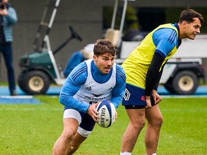 France - Nouvelle-Zélande. Antoine Dupont se souvient : "Le match de 2021 face aux Blacks avait été fondateur"