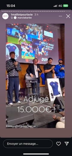 XV de France – Un maillot d'Antoine Dupont acquis à 15 000 euros dans une vente aux enchères au profit d'enfants malades - rugbyrama.fr