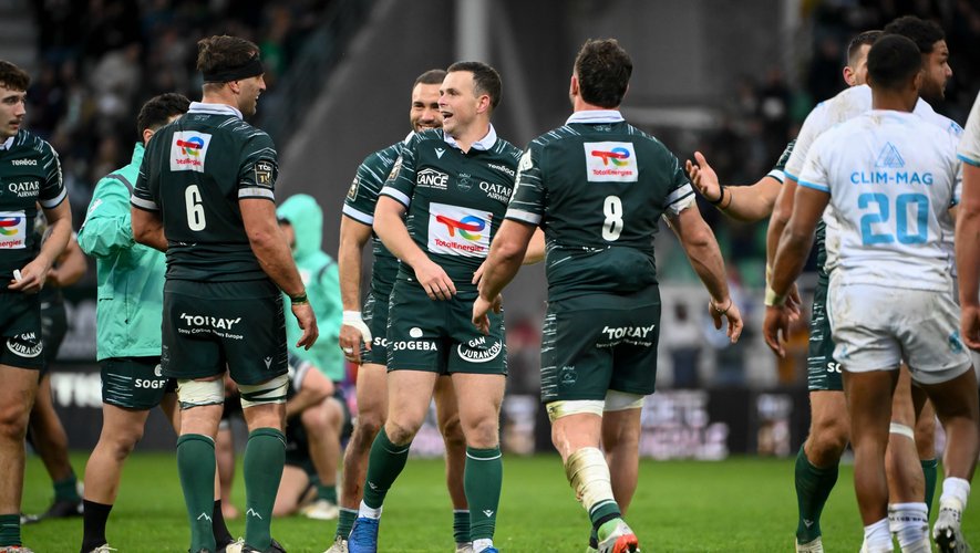 Joe Simmonds a clôturé le "multirugby" avec un drop magistral contre le MHR.