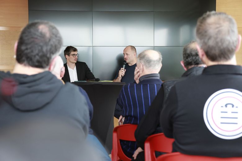 William Servat était à la rencontre des abonnés du Midi Olympique.