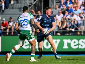 https://images.rugbyrama.fr/api/v1/images/view/67f646d656015ca7b209aea6/standard/image.jpg?v=5