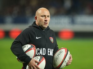 https://images.rugbyrama.fr/api/v1/images/view/67f8dc55feeb50711b069b61/standard/image.jpg?v=12
