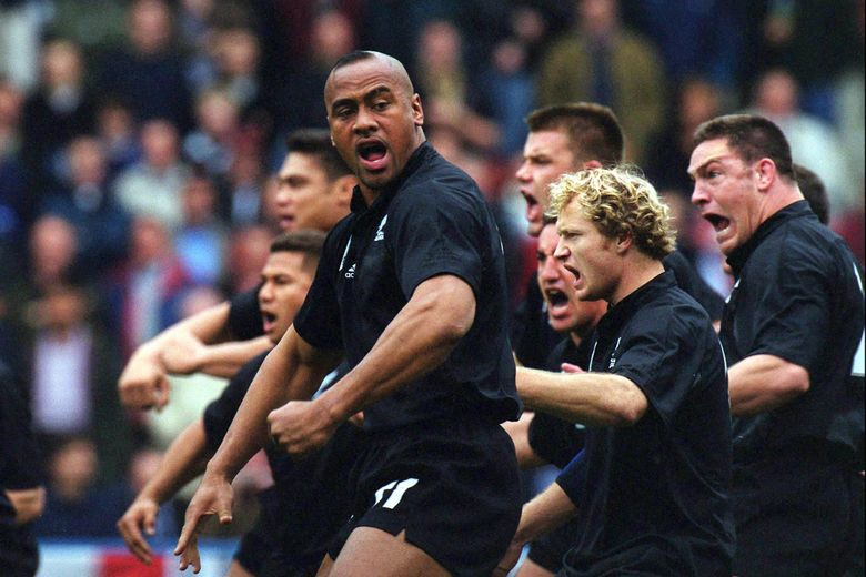 Jonah Lomu en plein haka.
