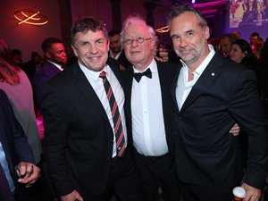 https://images.rugbyrama.fr/api/v1/images/view/6827330fc18c1f2af00a1b00/standard/image.jpg?v=5