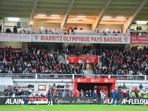 https://images.rugbyrama.fr/api/v1/images/view/6827377aa2ed5706ae0e4d20/standard/image.jpg?v=1
