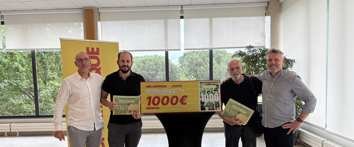 Midi Olympique – Le gagnant du jeu concours du 1000ème numéro du Vert a récupéré son cadeau