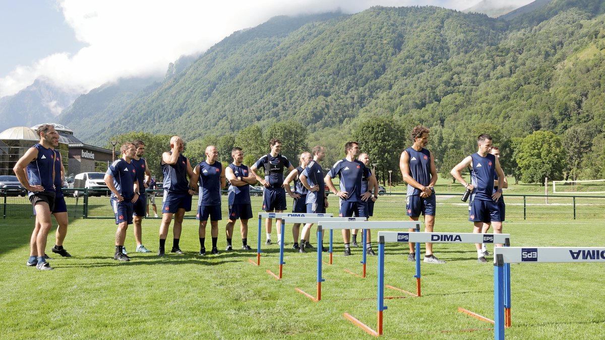Pins Rugby - Arbitres De Rugby Midi Pyrénées - Neuf
