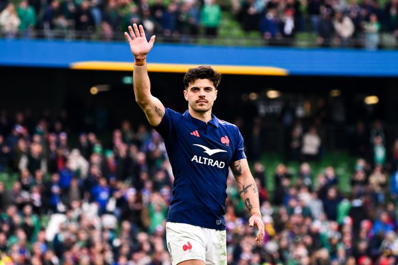 Romain Ntamack, demi d'ouverture du XV de France après la victoire à Dublin.