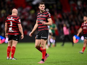 Top 14 - Les compositions de Pau - Toulouse : un duel entre Joe Simmonds et... Blair Kinghorn, aligné à l'ouverture