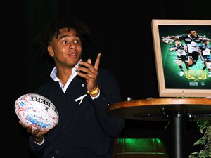 Exclusif. Top 14 – "Émilien Gailleton c’est mon frère" : les confessions de Théo Attissogbe, nouveau phénomène du rugby français