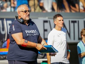 Vidéo. Top 14 - "Je n'ai pas envie d'être dépendant d'un joueur", explique Christophe Urios avant Clemont - Castres