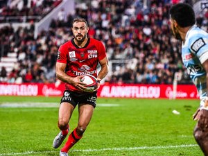 XV de France – "C’est compliqué de le sélectionner" : Florian Grill n’ouvre pas la porte à un retour de Melvyn Jaminet