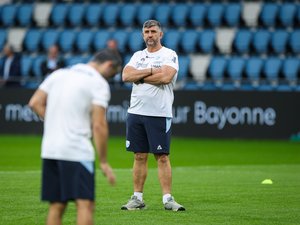 Top 14 - "Si on veut rester en haut du classement, il faut que chacun élève ses performances", prévient Grégory Patat (Bayonne)