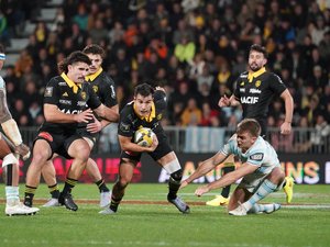 Top 14 - "Si on a cet état d'esprit, il ne peut pas nous arriver grand-chose", avoue Thomas Berjon après la victoire de La Rochelle contre le Racing 92