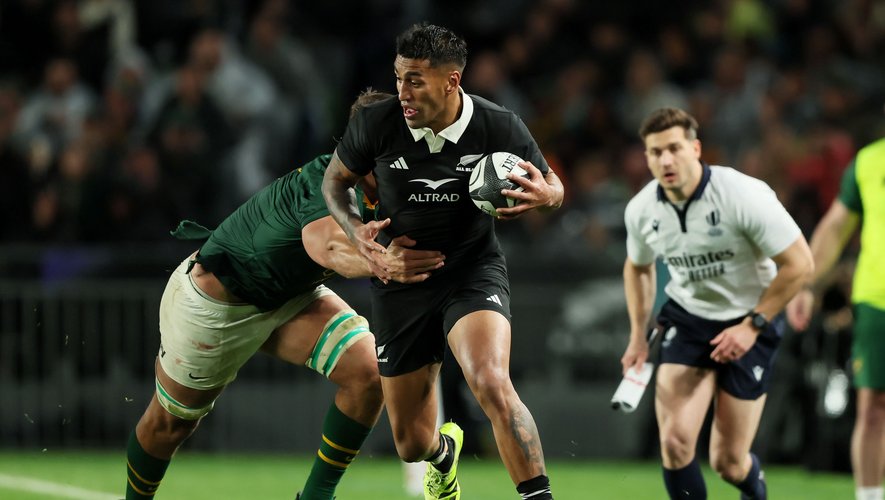 Rieko Ione, trois-quarts centre All Blacks, va faire ses débuts avec le Leinster