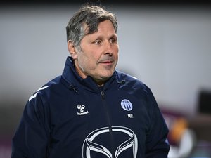 Pro D2 - "On va passer un week-end de merde" ; "On peut s'en vouloir" : Mauricio Reggiardo déçu après la défaite d'Agen sur la pelouse du SA XV