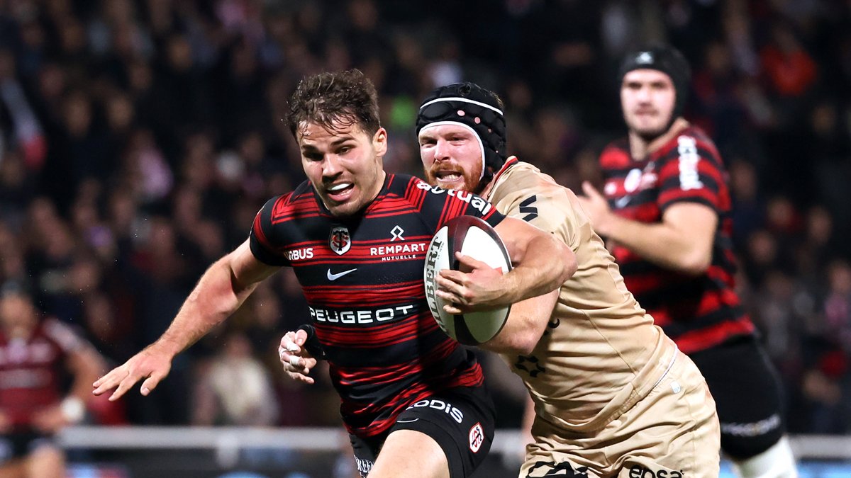 Top 14 - Vidéo. Arrachage, chistera, transversale… Comment Dupont a été déterminant dans le bonus toulousain sur la pelouse de Lyon en Top 14