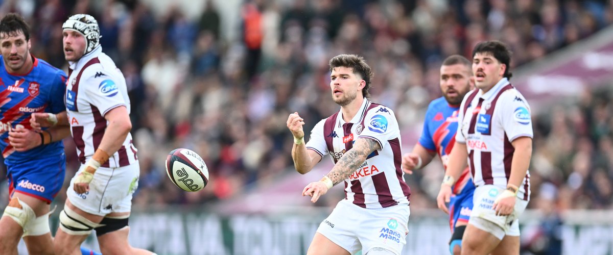 Vidéo. Top 14 – Crochet dévastateur, coup de pied par-dessus : Matthieu Jalibert a encore régalé face au Stade de français !