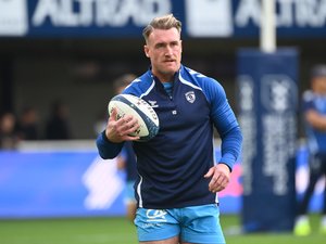 Top 14 - Les compositions de Montpellier - Stade français : Stuart Hogg à l'arrière, Tawera Kerr-Barlow à la mêlée