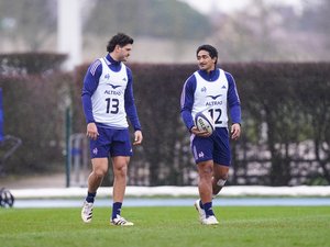 Tournoi des 6 Nations. 9 changements, 6 clubs représentés.. La compo des Bleus contre l'Irlande en chiffres