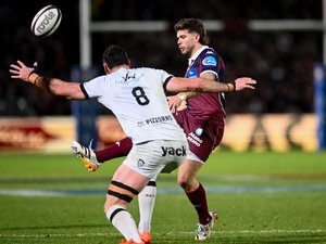 XV de France - Technique. Décryptage du geste signature de Matthieu Jalibert : ce "coup de patte" si spécial