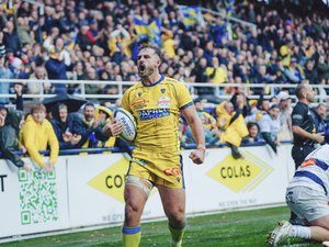 Top 14 – "Vern (Cotter) m’a raconté beaucoup d’histoires sur la rivalité avec Toulon" explique Harry Plummer (Clermont) avant de défier le RCT