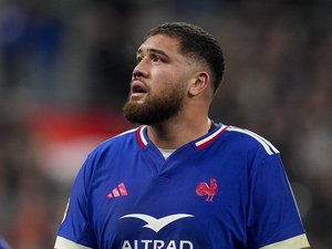 France – Italie – La composition du XV de France : Emmanuel Meafou en deuxième ligne, Georges-Henri Colombe et Pierre-Louis Barassi sur le banc