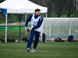 France – Italie – "Une petite lésion au niveau du mollet" : Matthieu Jalibert donne des détails sur sa blessure lors du Tournoi des 6 Nations
