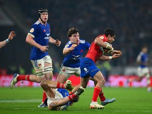 Tournoi des 6 Nations – Entorse de l’articulation acromio-claviculaire pour Ange Capuozzo (Toulouse) qui devrait être absent plusieurs semaines