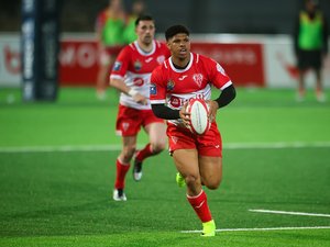 Pro D2 – "C’est un soleil" : Joe Jonas, 30 minutes déjà intéressantes pour son retour à Biarritz