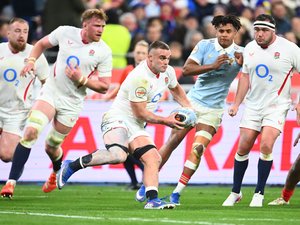 Tournoi des 6 Nations – Pourquoi les maillots du XV de France et de l’Angleterre se ressemblent-ils autant ?