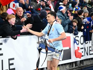 France – Angleterre – "C’était fou, c’est comme s’il ne pouvait rien nous arriver", confie Louis Bielle-Biarrey après l’incroyable victoire des Bleus