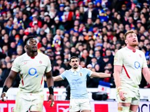 France – Angleterre – "J’ai dit à Toto (Dupont) : Arrête de jouer, on va taper et prendre les points" : Thomas Ramos revient sur sa pénalité de la gagne