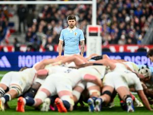Tournoi des 6 Nations – Matthieu Jalibert a-t-il fait oublier Romain Ntamack sous le maillot du XV de France ?