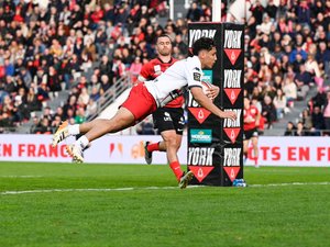 Top 14 – Le Stade français balaye Toulon, qui s’enfonce dans la crise