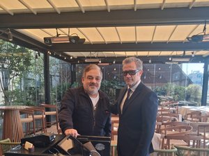 XV de France - L'étonnante anecdote de Didier Bourdon, longueurs de piscine : le making off de l’interview de Fabien Galthié