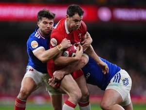 XV de France – "Ce choix d’avoir des "shooters" au milieu du terrain nous a beaucoup aidés face à l’Irlande" : Fabien Galthié évoque le positionnement défensif de Matthieu Jalibert