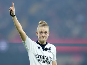 Top 14. Hollie Davidson va devenir la première femme à arbitrer en première division du championnat de France