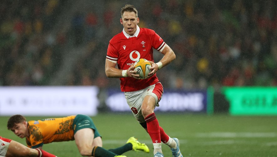 Welsh rugby figure, Liam Williams, announces end of his career.