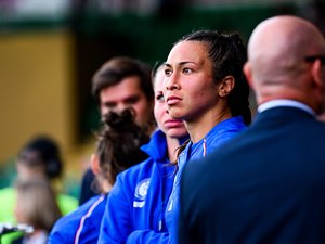 Manae Feleu, capitaine du XV de France féminin, lors d'un match du 6 Nations