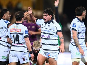 Les joueurs de Brive célèbrent leur victoire contre Soyaux-Angoulême en Top 14
