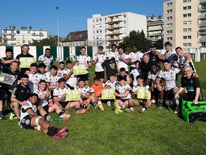 Joueurs espoirs de Brive en action lors d'une rencontre du championnat